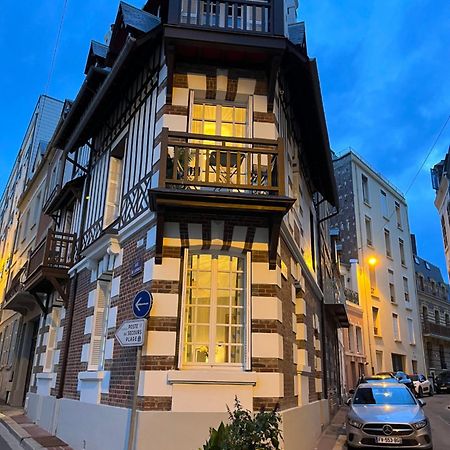 L Emeraude - Trouville Trouville-sur-Mer Exterior foto